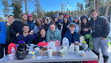 West Coast Shevet Glaubach Fellows and teens enjoying the slopes together